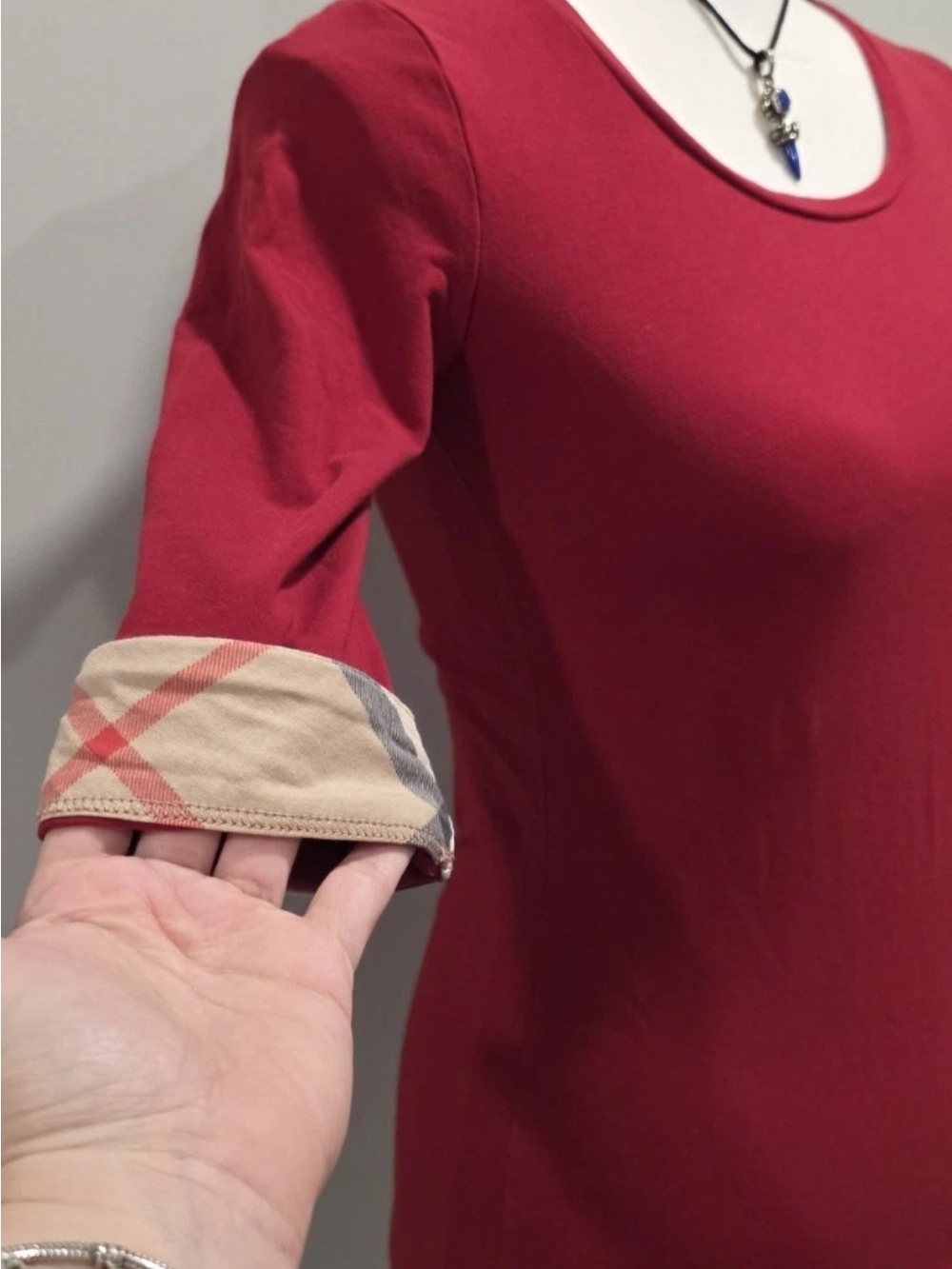 Authentic Burberry Women’s 3/4 Sleeve Top in Red - Picture 2 of 4